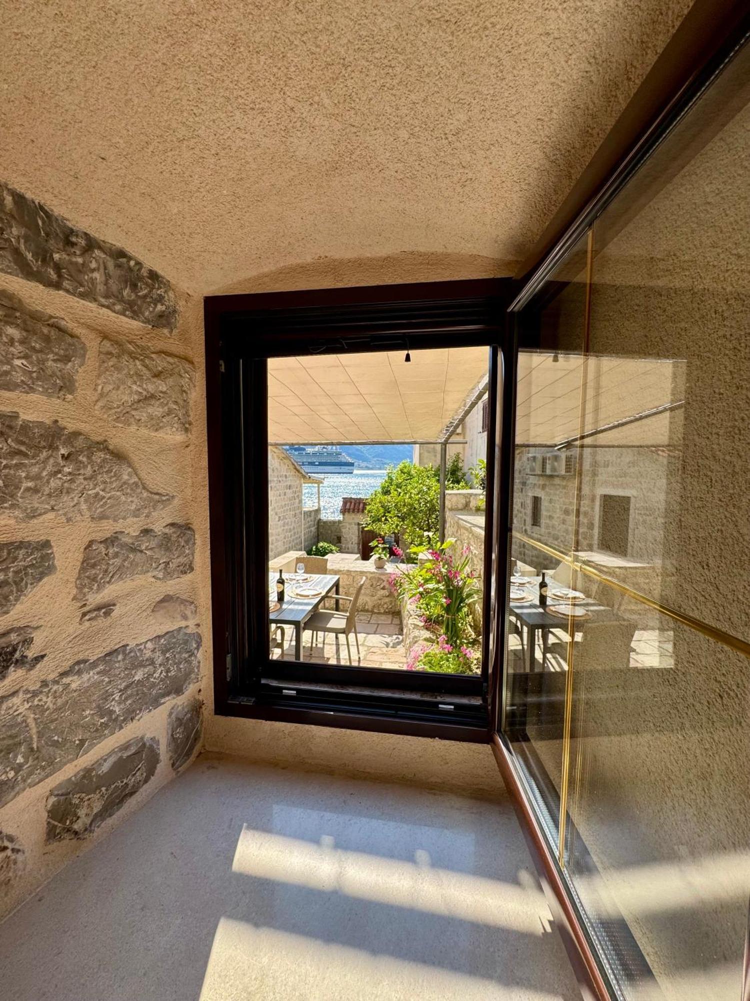 Apartments Radonicic Κότορ Εξωτερικό φωτογραφία