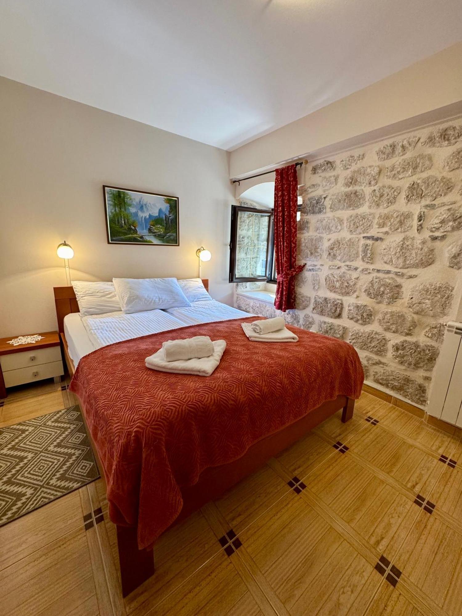 Apartments Radonicic Κότορ Εξωτερικό φωτογραφία