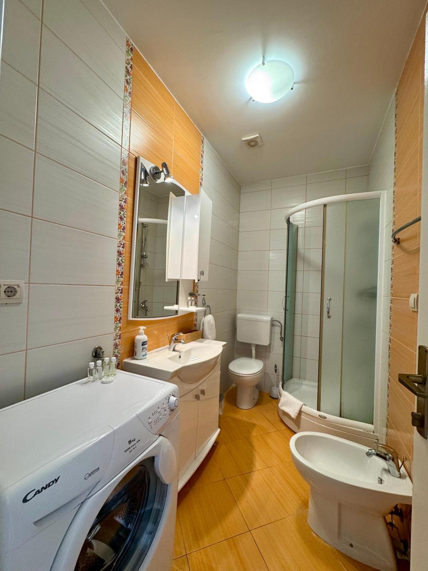 Apartments Radonicic Κότορ Εξωτερικό φωτογραφία